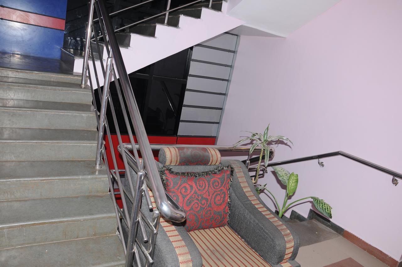 Hotel Housefinch Residency Dod Jala Екстер'єр фото